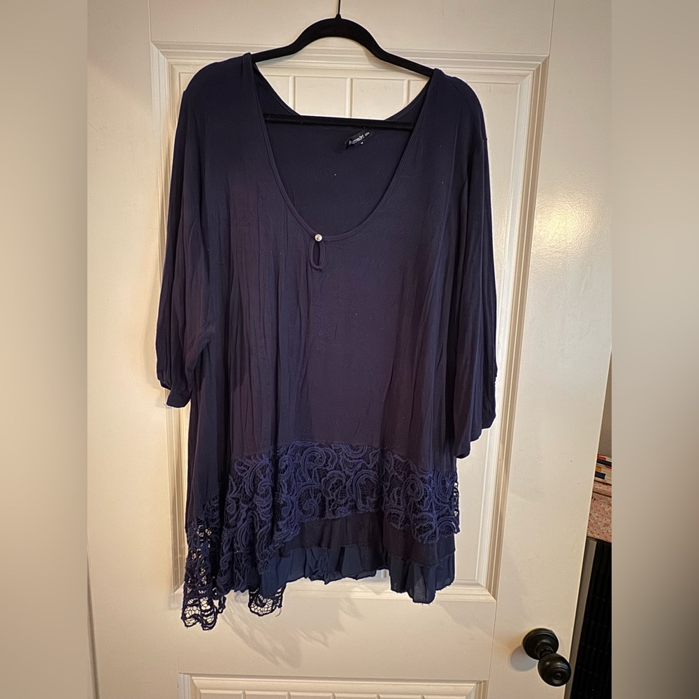 Surrealist USA Navy blouse with lace